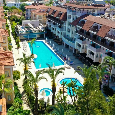 Hotel Side Village Family Suite 4*