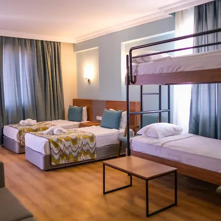 Side Village Family Suite Side