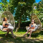 Village Family Hotel de apartamente 4*