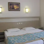 Apart-hotel Village Family 4*