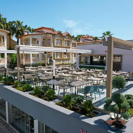 Hotel Village Family