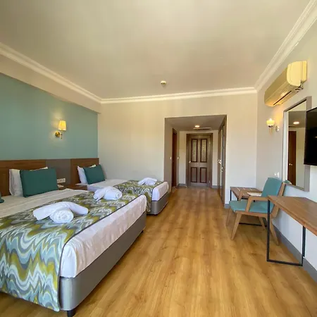 Village Family Hotel Side