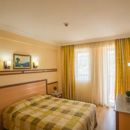 Village Family Aparthotel
