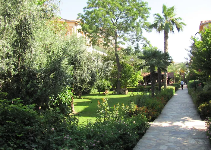 Village Family 4* Sidé