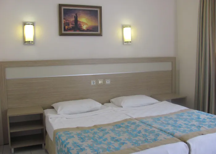 Ξενοδοχείο Village Family 4*