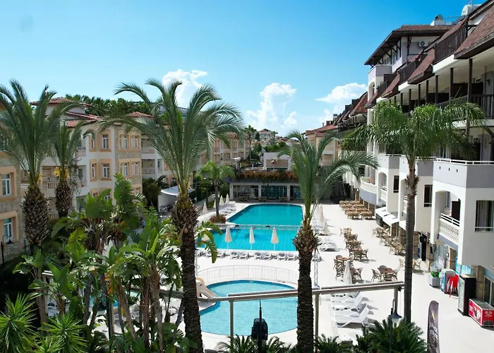 Village Family Hotell 4*