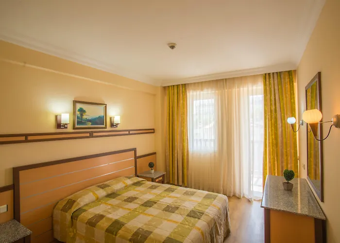 Village Family Hotell