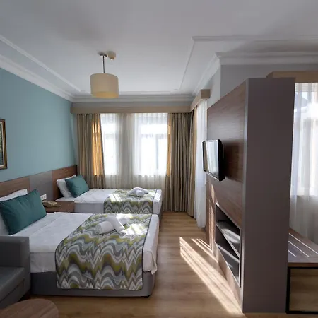 Village Family Szálloda 4*