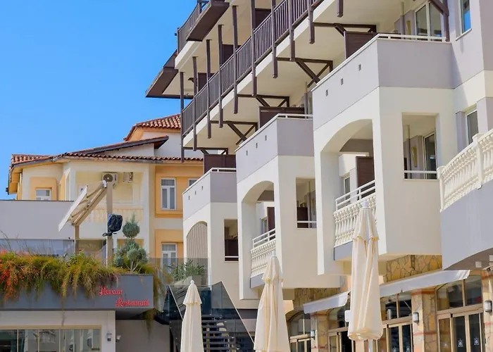 Hotel Side Village Family Suite 4*