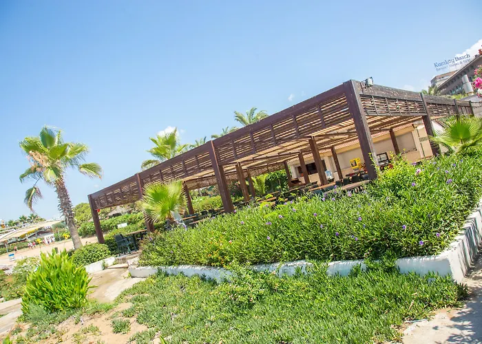 Village Family סייד