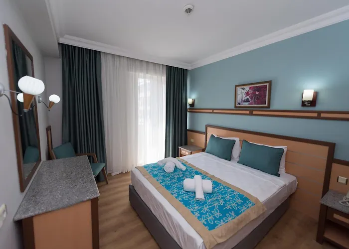 Side Village Family Suite Hotel 4*